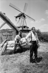 Magyarország, Velencei-tó, Pákozd, Szúnyog-sziget, a „Die letzte Kompanie” (Az utolsó csapat) című 1930-as német film új változatának forgatása Eine Handvoll Helden (Die letzte Kompanie) címmel. Balra Tordy Géza színművész., 1967, Bojár Sándor, filmforgatás, Fortepan #180187