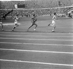 Finnország, Helsinki, XV. nyári olimpiai játékok., 1952, Bojár Sándor, képarány: négyzetes, stadion, futóverseny, Fortepan #180405