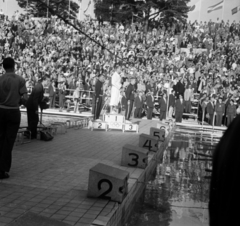 Finnország, Helsinki, XV. nyári olimpiai játékok., 1952, Bojár Sándor, képarány: négyzetes, férfi, úszás, közönség, dobogó, eredményhirdetés, rajtkő, Fortepan #180433