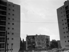 Magyarország, Budapest XIV., Kacsóh Pongrác úti lakótelep, előtérben a Horvát Boldizsár (Kelen József) utca 4. és 6. számú ház., 1968, Bojár Sándor, magasház, Budapest, Fortepan #180527