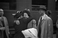 Hungary, Budapest VIII., Keleti pályaudvar, magyar teniszezők hazaérkezése a több hetes, sikeres franciaországi vendégszereplésről., 1947, Bojár Sándor, Budapest, hug, Fortepan #180658