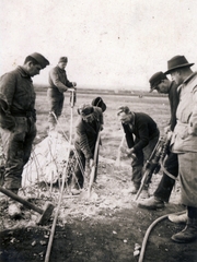 Románia,Erdély, munkaszolgálatosok a Károly (Carol) vonal bontásán dolgoznak., 1942, Fortepan/Album029, munkaszolgálatos, Fortepan #183223