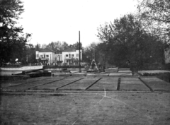 Magyarország,Balaton, Siófok, a Tünde (épült: 1927.) motoros személyhajó a kikötőben, a felvétel 1930 körül készült. Leltári jelzet: MMKM TEMGY 2019.1.1. 0141, 1930, Magyar Műszaki és Közlekedési Múzeum / BAHART Archívum, Fortepan #183288