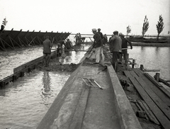 Magyarország,Balaton, Zamárdi, (Balatonzamárdi), partfalépítés. Leltári jelzet: MMKM TEMGY 2019.1.1. 1126, 1935, Magyar Műszaki és Közlekedési Múzeum / BAHART Archívum, Fortepan #183496