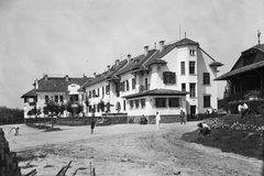 Hungary, Balatonkenese, »Balatonkenesei üdülő épületei, 1940.« Leltári jelzet: MMKM TEMGY 2019.1.1. 1176, 1940, Magyar Műszaki és Közlekedési Múzeum / BAHART Archívum, Fortepan #183521