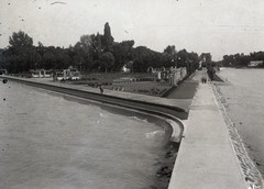 Magyarország,Balaton, Siófok, »Siófoki Rózsaliget, 1935.« Leltári jelzet: MMKM TEMGY 2019.1.1. 1279, 1935, Magyar Műszaki és Közlekedési Múzeum / BAHART Archívum, Fortepan #183539