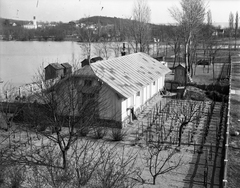 Magyarország, Balatonboglár, »Őrház raktárépülete 1930 körül« Leltári jelzet: MMKM TEMGY 2019.1.1. 0304, 1930, Magyar Műszaki és Közlekedési Múzeum / BAHART Archívum, templom, Fortepan #183634