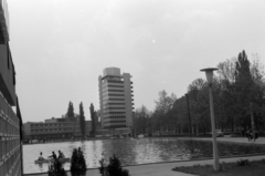 Magyarország, Debrecen, nagyerdei csónakázótó, szemben a Hotel Nagyerdő., 1973, Breuer Pál, Fortepan #183684