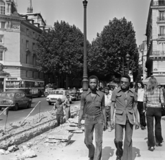 Franciaország, Párizs, a felvétel a Pont Saint-Michel -nél készült, háttérben szemben a a Boulevard de Paris, jobbra Quai du Marché Neuf., 1974, Fortepan/Album036, Fortepan #184390