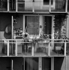 Hungary, Újpalota, Budapest XV., 1976, Horváth Péter, Budapest, concrete block of flats, balcony, Fortepan #184691