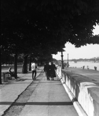 Magyarország, Budapest I., a Bem rakpart a Csalogány utca felől a Margit híd felé nézve., 1965, Inkei Péter, Budapest, Fortepan #184711