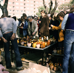 Hungary, Székesfehérvár, Áron Nagy Lajos tér (ekkor névtelen), háttérben az Ősz utca - Rákóczi utca sarkán álló ház látszik., 1978, Inkey Tibor, colorful, Fortepan #184850