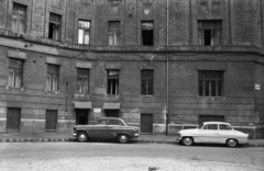 Magyarország, Budapest VIII., Lósy Imre utca 1., 1971, Kende János, Budapest, Skoda Octavia, Moszkvics 407, Fortepan #185135