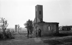 Hungary, Öskü, Bántapuszta külterület., 1972, Kende János, ruins of church, Fortepan #185157