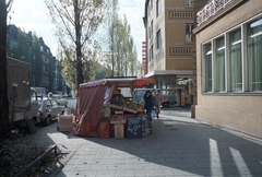 Németország, München, Leopoldstrasse, jobbra az 57. számú ház, a névtelen köz mögött az 53-55. számú ház., 1985, Kende János, színes, NSZK, Fortepan #185330