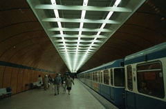 Németország, München, Marienplatz metróállomás (U-Bahnhof)., 1985, Kende János, színes, NSZK, metróállomás, Fortepan #185331