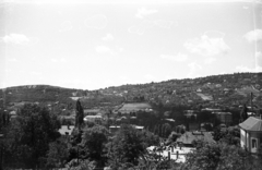 Magyarország, Budapest II., kilátás a Ruszti út 6. számú ház teraszáról a Kis-Sváb-hegy és a János Kórház felé., 1960, Kende János, Budapest, látkép, Fortepan #185359