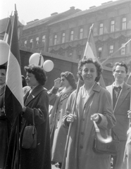 Hungary, Budapest VII., Dembinszky utca, Murányi utcai saroképület előtt., 1958, Fortepan, march, Budapest, Fortepan #18544