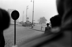 Magyarország, Budapest I., Clark Ádám tér a Széchenyi Lánchíd felé nézve., 1956, Tóth Tibor, T-34 tank, Budapest, Fortepan #185582