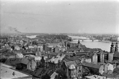 Magyarország, Budapest I., kilátás a Halászbástyáról a Margit híd és a Margit-sziget felé, előtérben a Toldy Ferenc Gimnázium., 1957, Tóth Tibor, Budapest, látkép, Fortepan #185624