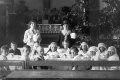 1925, Fortepan, meal, First Communion, kids, woman, altar, kettle, Fortepan #18584