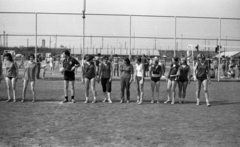 Magyarország, Budapest XXI., Duna utca, a Csepeli Papírgyár sportpályája., 1977, Gulyás Zsuzsa, Budapest, Fortepan #186356