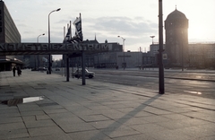 Németország, Chemnitz, (Karl Marx Stadt), Strasse der Nationen, jobbra a Roter Turm., 1982, Gulyás Zsuzsa, színes, NDK, Fortepan #186411