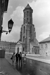 Hungary, Budapest I., Úri utca a Kapisztrán tér felé nézve, szemben a Mária Magdolna-templom., 1965, Fortepan/Album037, Budapest, Fortepan #186765