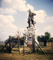 Magyarország, Isaszeg, Szobor-hegy, Honvéd-emlékmű (Radnai Béla, 1901.)., 1962, Markus Marianna, Magyar Gábor, színes, szobor, Fortepan #187021