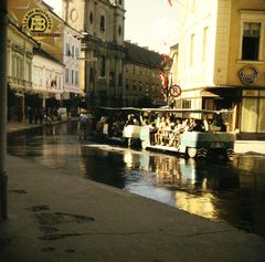 Hungary, Székesfehérvár, Városház (Szabadság) tér, szemben a Fő (Március 15.) utcában a Nepomuki Szent János-templom és rendház., 1966, Markus Marianna, colorful, minivan, Fortepan #187030