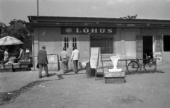 A kép forrását kérjük így adja meg: Fortepan / Budapest Főváros Levéltára. Levéltári jelzet: HU.BFL.XV.19.c.10, 1965, Budapest Főváros Levéltára / BRFK helyszínelési fényképei, BRFK Hivatala Bűnügyi Technikai Osztály, húsbolt, Fortepan #187131