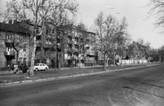 Magyarország, Budapest XIV., Stefánia (Népstadion) út, Szobránc köz és Besenyői utca közötti szakasza az Ifjúság útjától nézve. A kép forrását kérjük így adja meg: Fortepan / Budapest Főváros Levéltára. Levéltári jelzet: HU.BFL.XV.19.c.10, 1965, Budapest Főváros Levéltára / BRFK helyszínelési fényképei, BRFK Hivatala Bűnügyi Technikai Osztály, Budapest, Fortepan #187134