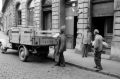 Hungary, Budapest VIII., Leonardo da Vinci utca 7., jobbra az Élelmiszeripari Gépjavító Ksz. raktára. A kép forrását kérjük így adja meg: Fortepan / Budapest Főváros Levéltára. Levéltári jelzet: HU.BFL.XV.19.c.10, 1963, Budapest Főváros Levéltára / BRFK helyszínelési fényképei, BRFK Hivatala Bűnügyi Technikai Osztály, Budapest, Fortepan #187307