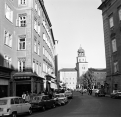 Austria, Salzburg, Alter Markt a Residenzplatz felé, szemben az Újépület tornyában a Glockenspiel (harangjáték)., 1963, Fortepan/Album018, Fortepan #187360