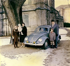 Magyarország, Martonvásár, Brunszvik-kastély., 1962, Fortepan/Album018, színes, Volkswagen-márka, Volkswagen Bogár, Fortepan #187366