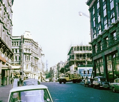 Egyesült Királyság, London, Whitcomb street a Wardour street felé nézve, szemben jobbra a Swiss Center építkezése., 1964, Fortepan/Album018, színes, Fortepan #187402