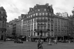 France, Paris, balra a Rue du Bac, jobbra a Rue Paul-Louis Courier torkolata a Boulevard Saint-Germain felől., 1978, Fortepan/Album018, Fortepan #187420