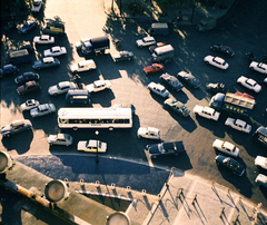 Franciaország, Párizs, Place Charles de Gaulle (Place de l'Étoile) a Diadalív tetejéről, jobbra a Champs Élysées, balra az Avenue de Friedland., 1961, Fortepan/Album018, színes, Fortepan #187462