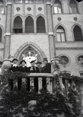 Magyarország, Budapest XII., Farkasvölgyi út 12-14., a felvétel az Isteni Szeretet Leányainak rendháza előtt készült., 1937, Hirschler Károly, Budapest, Fortepan #187588