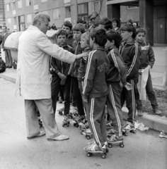 Magyarország, Veszprém, Halle utca. A felvétel az Ernst Thälmann Úttörőház sporthetén készült., 1980, Szalay Béla, görkorcsolya, Fortepan #187827