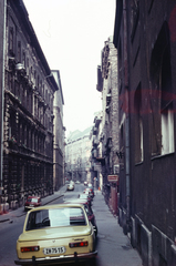 Magyarország, Budapest V., a Molnár utca Fővám (Dimitrov) tér - Havas utca - Sörház utca közötti házsora., 1983, Fortepan/Album040, színes, Budapest, Fortepan #188446