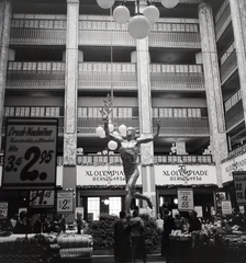 Németország, Berlin, Hermannplatz, a Karstadt áruház (a II. világháború során megsemmisült)., 1936, Lőrincze Judit, Fortepan #188644