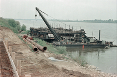 Magyarország, Mohács, Duna-part, a Mohács-Pécs ivó- és iparivíz távvezeték vízkivételi művének építkezése., 1958, Lőrincze Judit, színes, Fortepan #188706