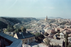 Magyarország, Veszprém, Várkilátó, kilátás a Szent István völgyhíd (Viadukt) és a Szent László-templom felé., 1959, Lőrincze Judit, színes, Fortepan #188810