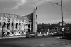 Olaszország, Róma, Colosseum., 1960, Palkó Zsolt, rom, épített örökség, furgon, Fortepan #189153