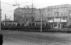 Lengyelország, Katowice, Rynek, balra a háttérben az ulica Mickiewicza torkolata., 1959, Tölg Anna, villamos, Fortepan #189515