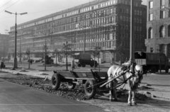 Lengyelország, Varsó, plac Powstańców Warszawy, jobbra az ulica Stanisława Moniuszki torkolata., 1959, Tölg Anna, lovaskocsi, Fortepan #189518