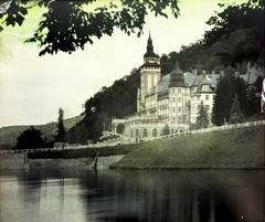 Magyarország, Lillafüred, Miskolc, Hámori-tó, háttérben a Palotaszálló.
, 1929, Fortepan/Album042, tájkép, színezett kép, Fortepan #189940