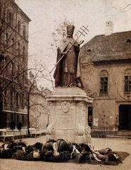 Magyarország, budai Vár, Budapest I., Hess András (Ince pápa) tér, XI. Ince pápa szobra (Damkó József, 1936.)., 1936, Fortepan/Album042, Budapest, Fortepan #189948