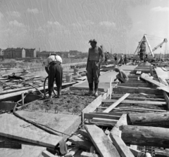 Magyarország, Budapest XIII., az Árpád (Sztálin) híd építése, balra a háttérben a rendőrségi lakóházak a Dagály utcánál., 1950, UVATERV, Budapest, munkás, hídépítés, Fortepan #190067